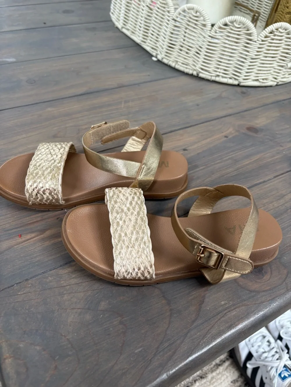 Girls size 1 Gold Braided Strap Sandals by Mia